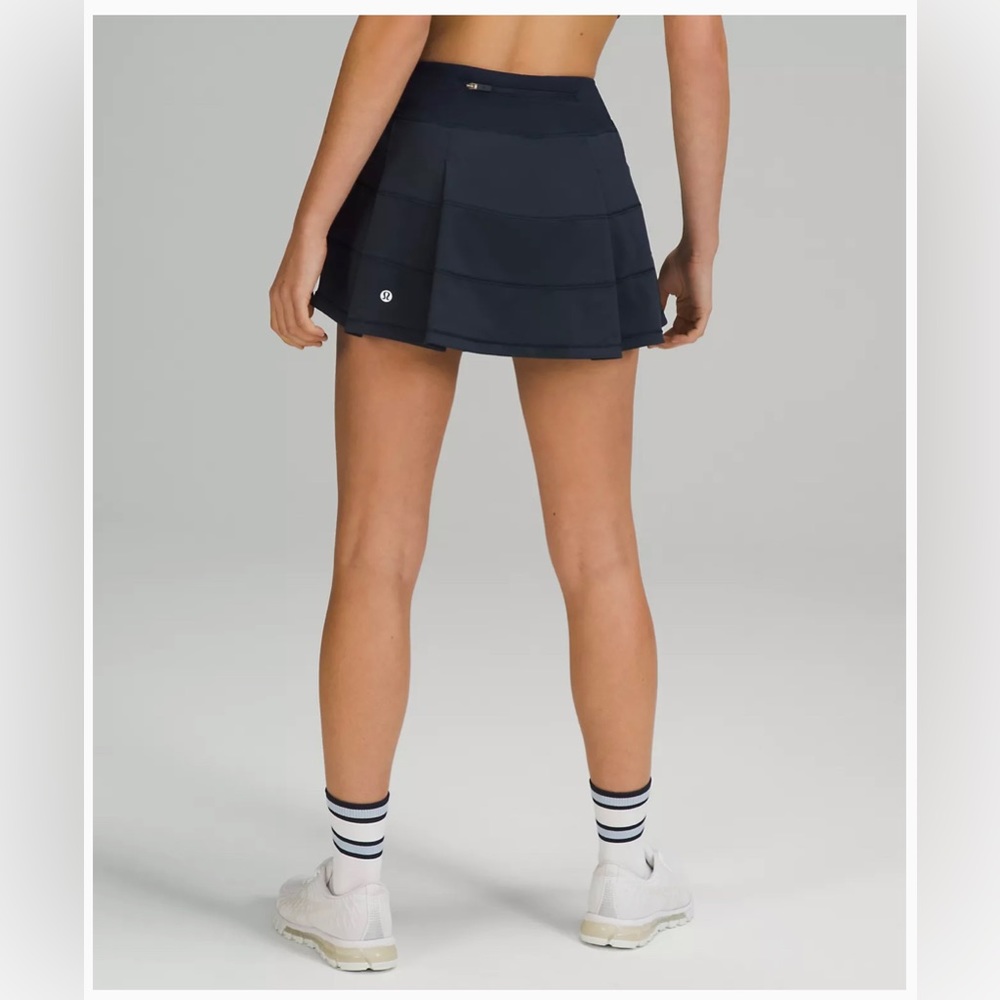 Navy lululemon tennis skirt